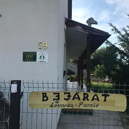 Raroi Lovasudvar Es Vendeghaz Bed & Breakfast Asvanyraro